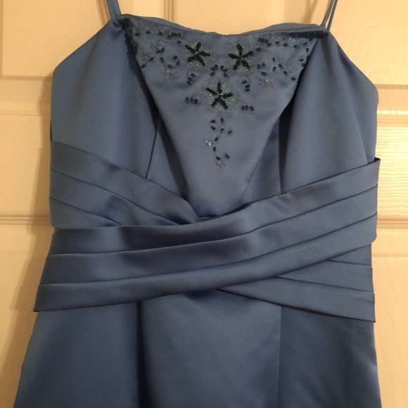 Blue spaghetti strap gown with beading in front - Picture 2 of 5